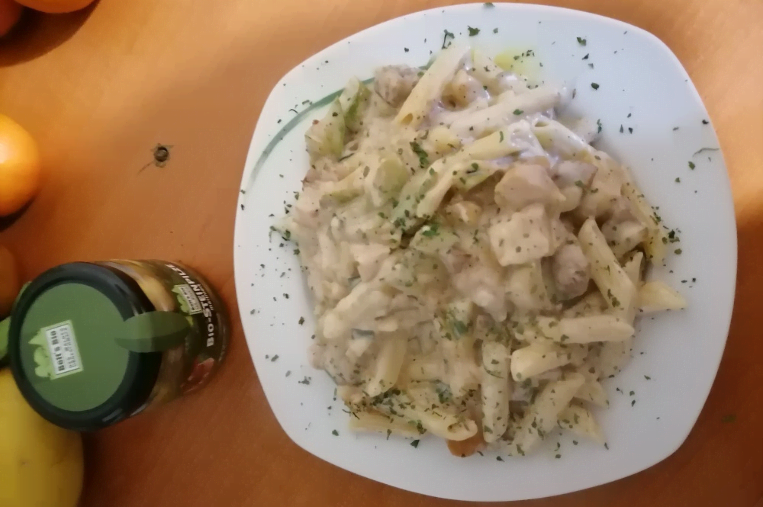 Penne mit Seitan und marinierten Steinpilzen